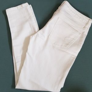 American Eagle White Ankle Jegging